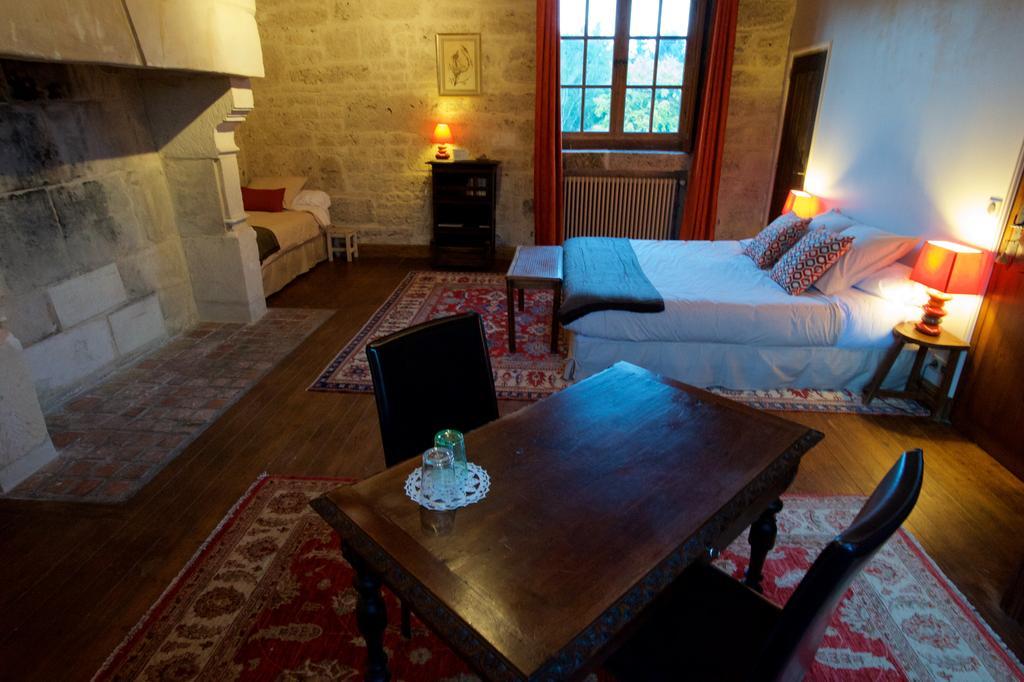 Bed and Breakfast Manoir De La Guerie Ablon Номер фото