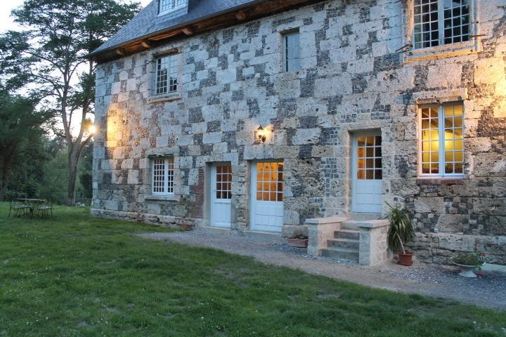 Bed and Breakfast Manoir De La Guerie Ablon Экстерьер фото